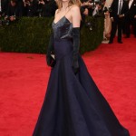 dakota-johnson-en-la-gala-de-los-met-ball