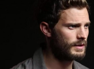 Vídeo de Jamie Dornan en la revista Details