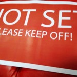 Nuevas escenas en el cuarto rojo…